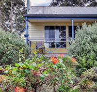 Waverley House Cottages - Hobart Tourism