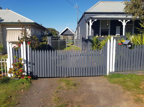 Welcome Stranger Cottage - Hobart Tourism 1