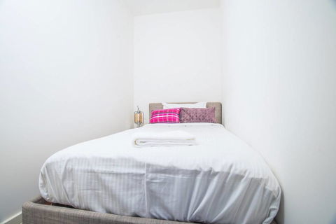 Wentworth Point 2Beds1Study2Bath Brand New APT - Hobart Tourism 3