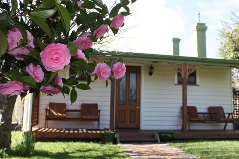 Westbury Gingerbread Cottages - Tourism TAS 0
