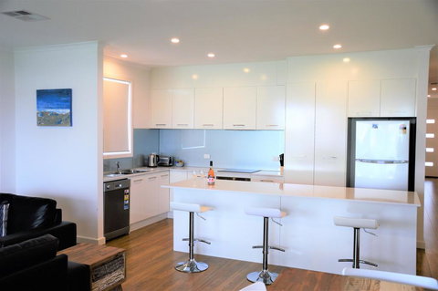 Western Breeze - Tourism TAS 0