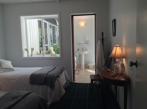 Whispering Pines Bed And Breakfast - Tourism TAS 2