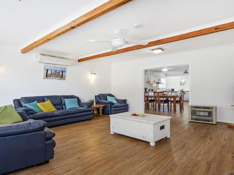 Whispering Waves - Relaxing Beach House - Hobart Tourism 2
