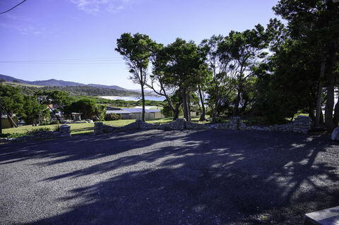 White Sands Estate - Hobart Tourism 1