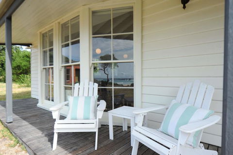 White Shell Cottage - Hobart Tourism 0