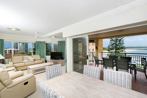 Whitesands, Unit 402, 34-38 North Street - Hobart Tourism 3