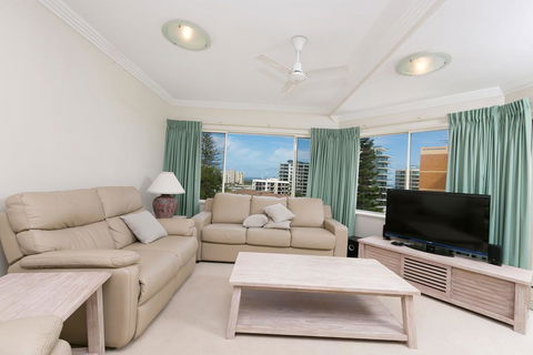 Whitesands, Unit 402, 34-38 North Street - Hobart Tourism 2