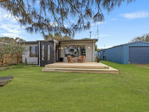 Willan - 43 Powling Street - Hobart Tourism 0