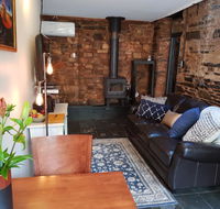 William Hunt's Retreat - Redwood Studio - Hobart Tourism