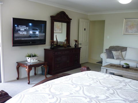 Willowbank Drive Bed & Breakfast - Hobart Tourism 1