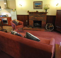 Wintarni Olives Cottage - Tourism TAS