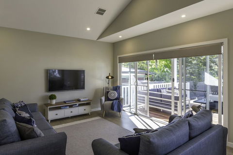 Winter Home - Our Place At Bright - Tourism TAS 2