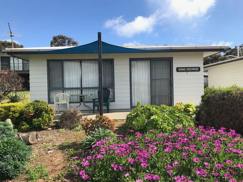 Wintersun Holiday Cottages - Hobart Tourism 1