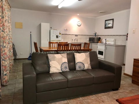 Wintersun Holiday Cottages - Hobart Tourism 0