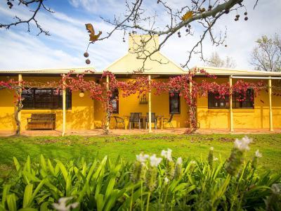 Woolshed Hill Estate - Hobart Tourism 0