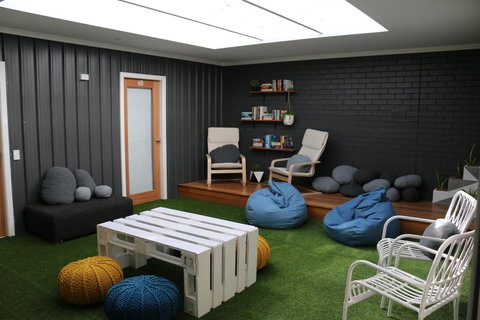 Woopi Backpackers - Hobart Tourism 3