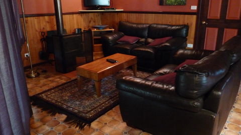 Wrenwood Chalets - Hobart Tourism 2