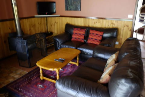 Wrenwood Chalets - Hobart Tourism 3