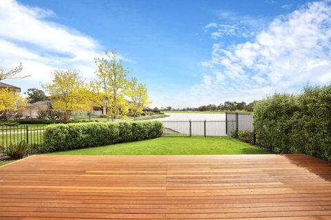 Xus Residence - Tourism TAS 1