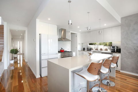 Xus Residence - Tourism TAS 3