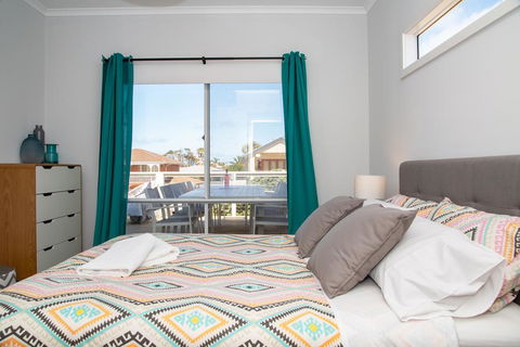 Xanadu - Aldinga Beach - Tourism TAS 2