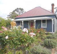 Yarram Cottage Art and Accommodation - Hobart Tourism