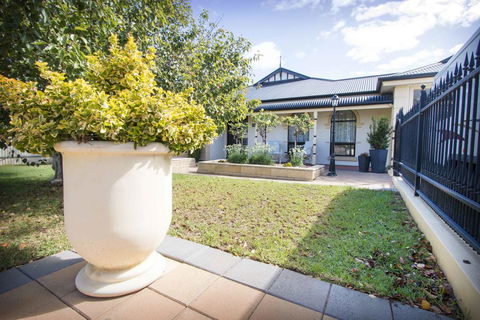 Yellow Rose Cottage - Tourism TAS 1
