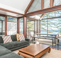 Your Luxury Escape - On The Bay - Stunning Beachfront Apartment - Hobart Tourism