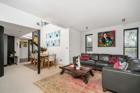 Your Luxury Escape - The Loft - Hobart Tourism 1