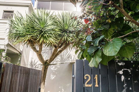 Your Luxury Escape - The Loft - Hobart Tourism 0