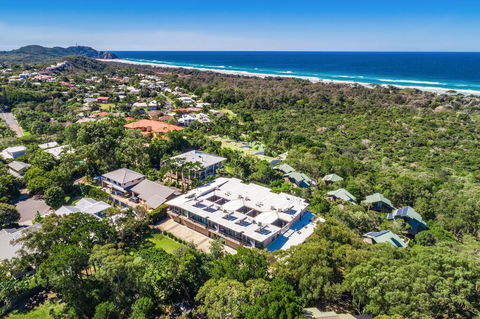 Your Luxury Escape - Vue From Here - Hobart Tourism 3
