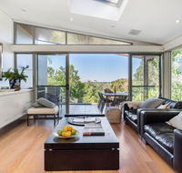 Your Luxury Escape - Vue from Here - Hobart Tourism
