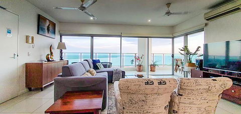 ZEN BY THE WATER - Darwin Premier Retreat - Tourism TAS 3