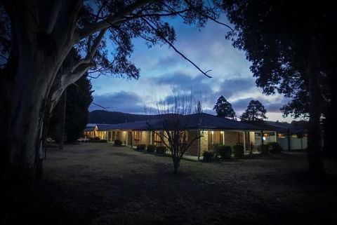 Zig Zag Motel - Tourism TAS 3
