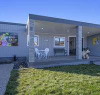 Zoo Villas  Villa Zebra - Central Wynyard - Tourism TAS