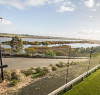 Serenity and sweeping Murray River views - Tourism TAS