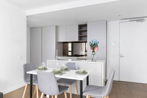 A 2BR Apt Near Melbourne Central & QV Market - Tourism TAS 4