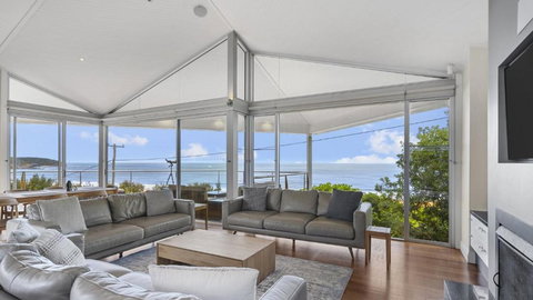 A Beachside Getaway - 8 - Tourism TAS 3