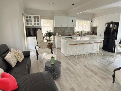 A Gem Hidden In Camberwell - Hobart Tourism 2