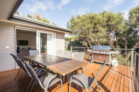 A Getaway For Two - Tourism TAS 0