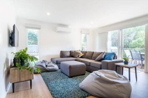 A Getaway For Two - Tourism TAS 3