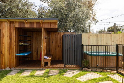 A Lazy Marlin - Tourism TAS 0