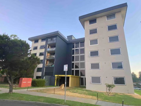 A Little Slice Of Fremantle One Bedroom Character Apartment - Tourism TAS 3