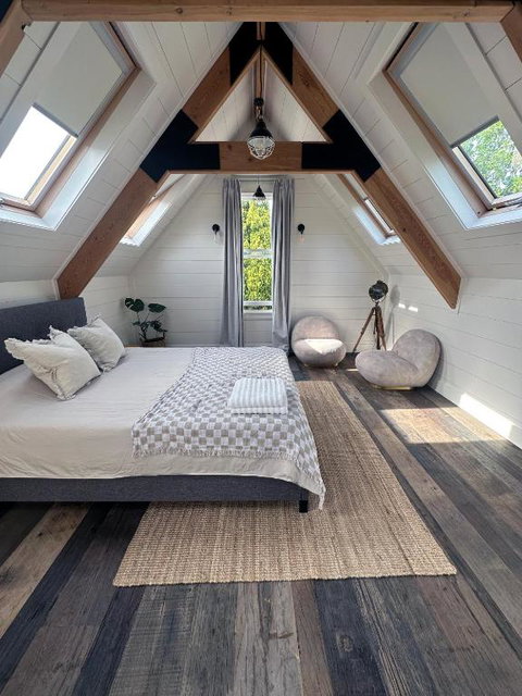 A Majestic Victorian Private Rear Access Quarters - Tourism TAS 2