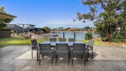 A Mariners Cove Yamba - Tourism TAS 1
