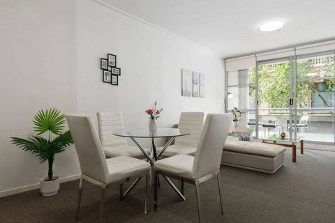 A Modern & Comfy Studio Next To Darling Harbour - Tourism TAS 3