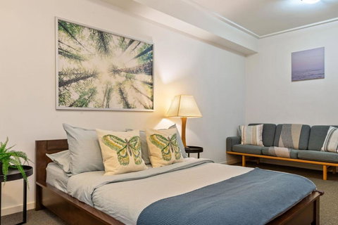 A Modern Studio For 6 Next To Darling Harbour - Hobart Tourism 3