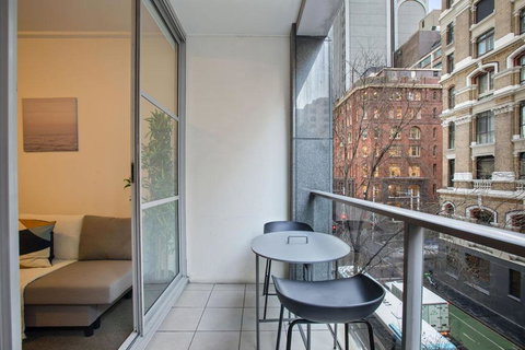 A Modern Studio For 6 Next To Darling Harbour - Hobart Tourism 4