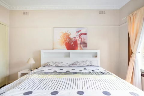 A Nice And Spacious Room In Sunshine - Tourism TAS 0