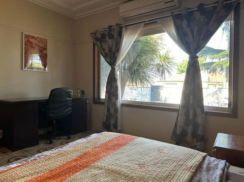 A Nice And Spacious Room In Sunshine - Tourism TAS 1